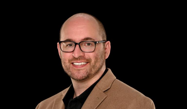 Kyle Leighton on Positioning Tapestry Girls in the Home Décor Industry
