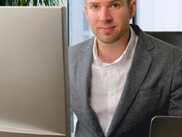 5ff31c6d8529074597d5ce8d Frederik4