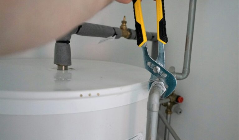 The Essential Guide to Water Heater Maintenance and Cost Savings