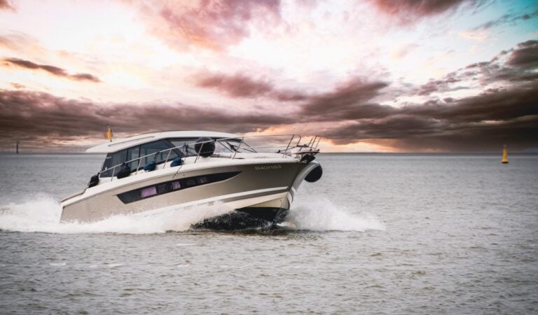 Private yacht charters: the art of experiencing the sea on your own terms