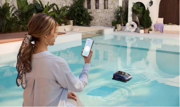 A Simple Guide to Robotic Pool Cleaners for First-Time Pool Owners